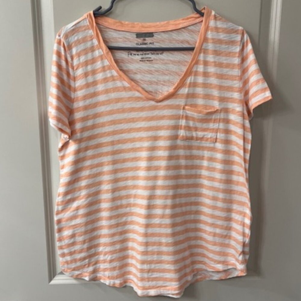 Bundle of 4 Torrid T-Shirts Sz. 00 (M/L) - Picture 8 of 14